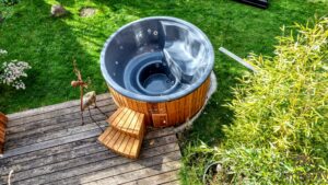 Bain nordique scandinave avec bulles jets – timberin rojal (1)