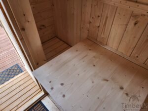 Entrée par le côté + poêle sur le côté + bancs en u (13)