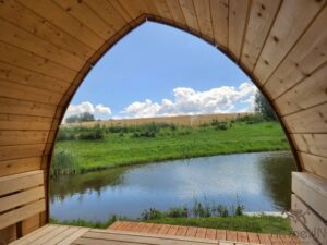 Entrée par le côté + poêle sur le côté + bancs en u (26)