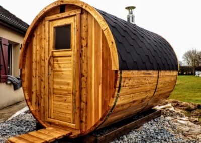 Barrel outside sauna
