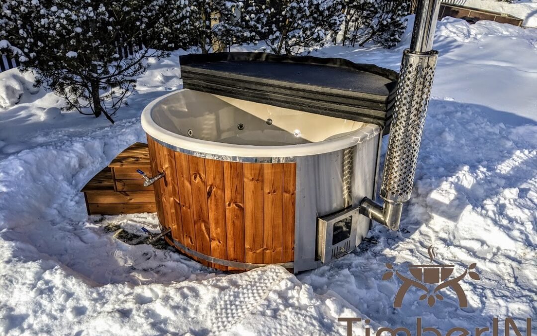 Wooden hot tub with integrated wood burner – a review